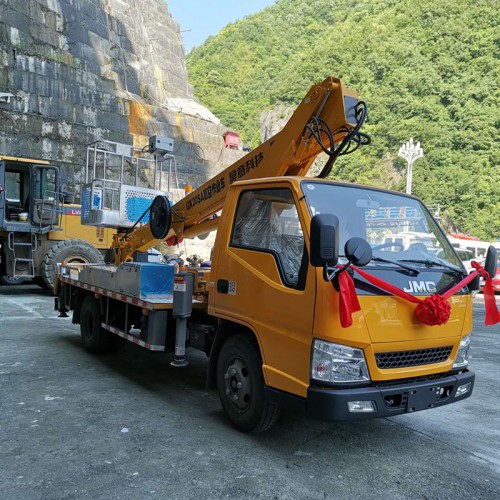 江鈴17米藍(lán)牌高空作業(yè)車