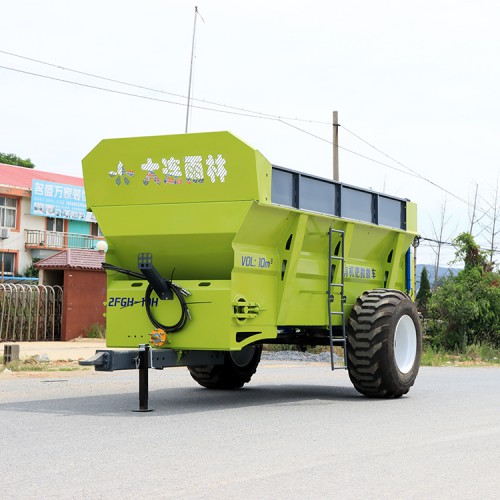 大連雨林廠家批發(fā)新型撒農(nóng)家糞的機(jī)子 全自動揚(yáng)糞機(jī)