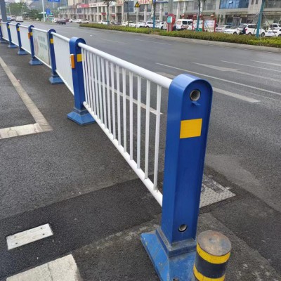 公路機動車分割圍欄