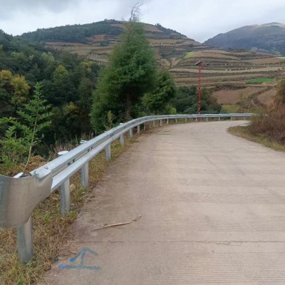 鄉村道路鍍鋅護欄